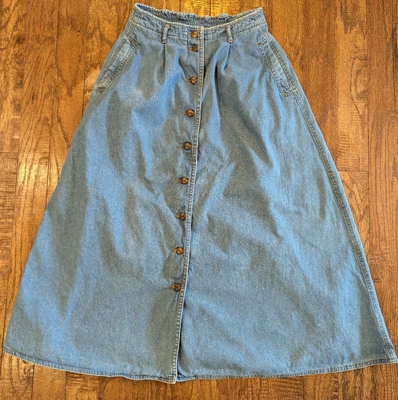 Vintage button Down denim skirt,  maxi Length size medium - Picture 4 of 8